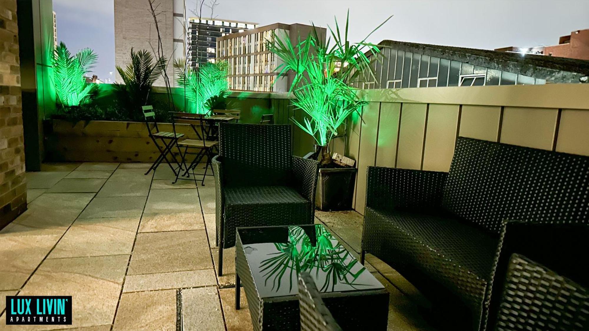 Lux Livin' Apartments - Luxury 2 Bed Apartment With Sky Garden Manchester Cameră foto